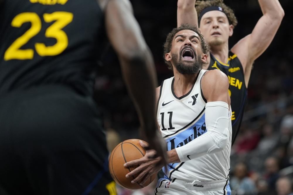 NBA常规赛战报：快船客场险胜雷霆,